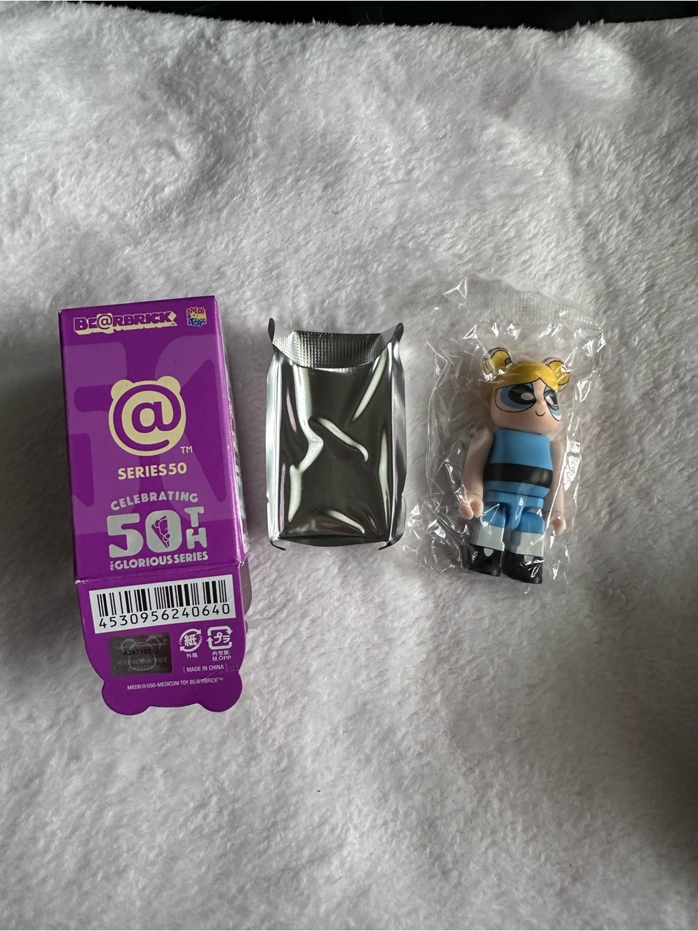 Bearbrick Series 50, Secret/hero “Bubbles” Powerpuff Girls